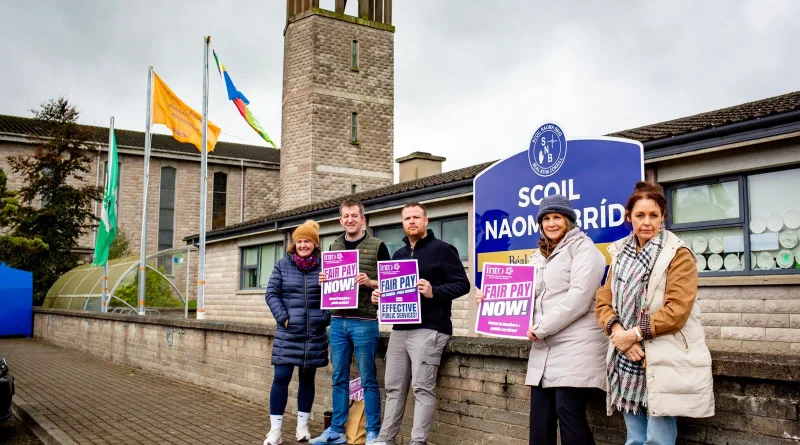 Techers at strike Ballyconnell Scoil Naomh Brid