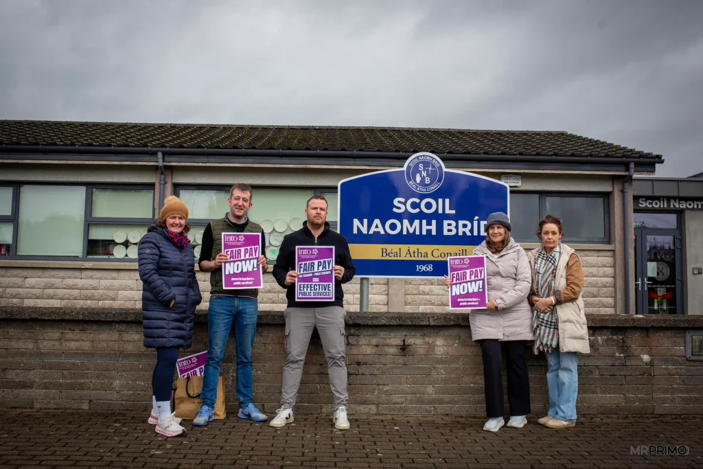 Techers at strike Ballyconnell Scoil Naomh Brid