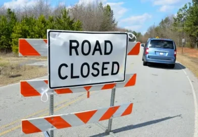road closure signs